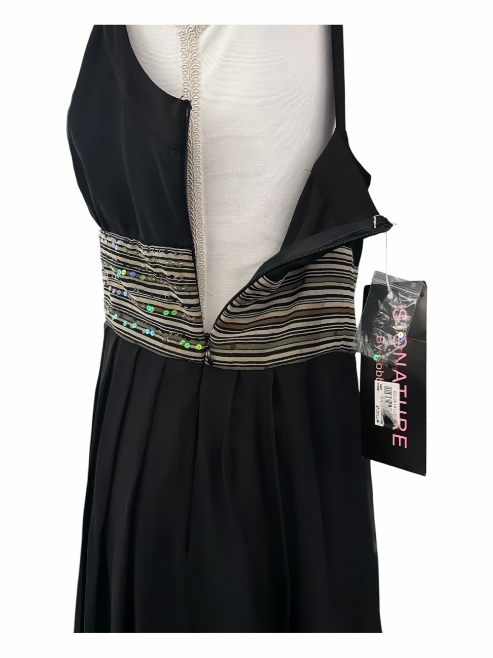 NWT Signature by Robbie Bee Black Floral Sequin Maxi Dress Size 10 - Picture 9 of 15